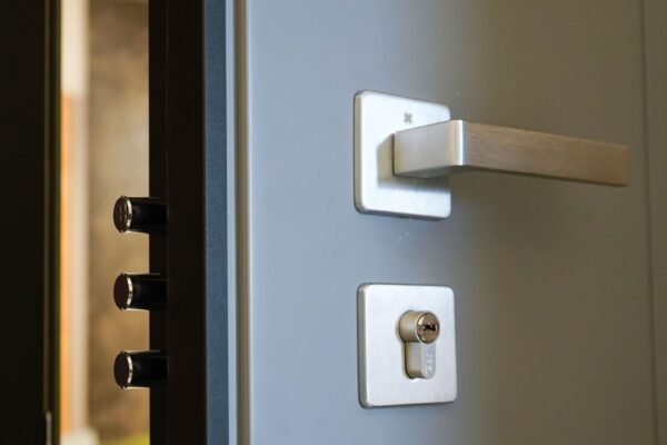 porte, grate e persiane di sicurezza